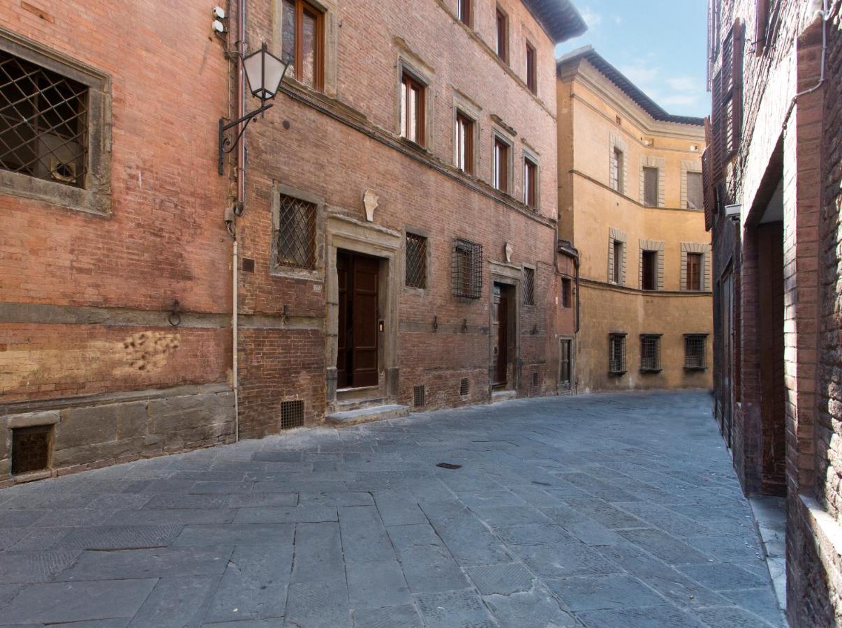 Residenza D'epoca Palazzo Piccolomini Appartamento *